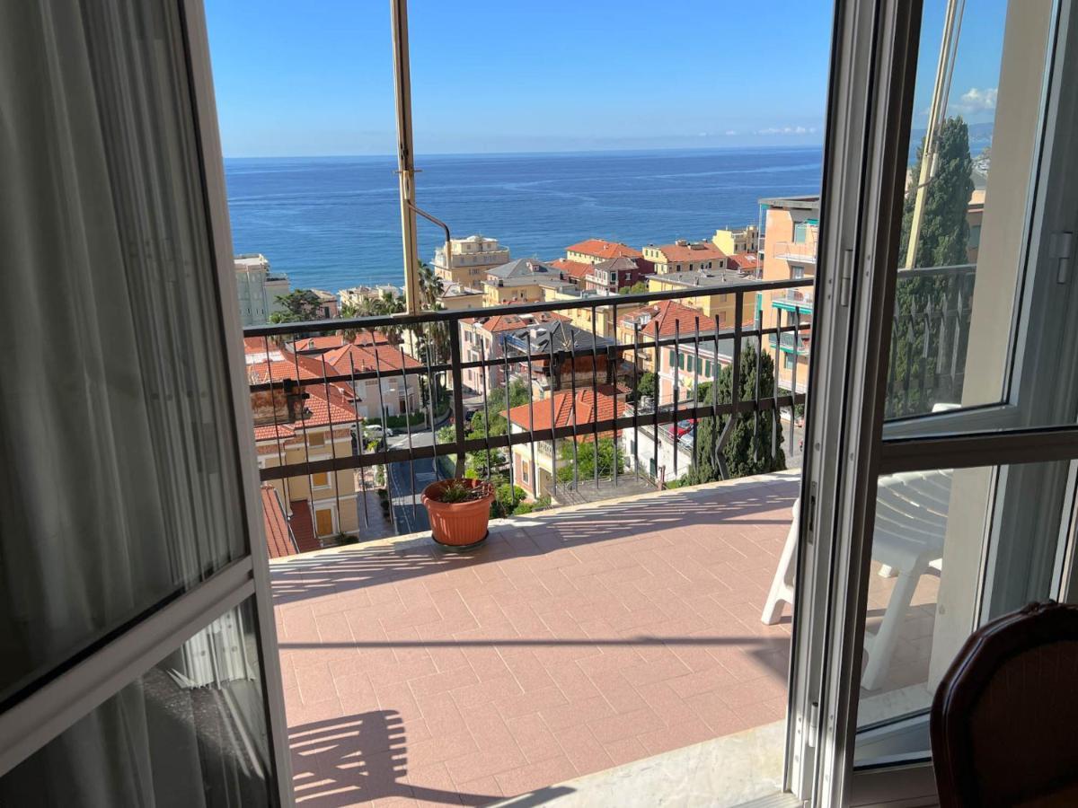 Grande Appartamento Vista Mare Varraze Exterior foto